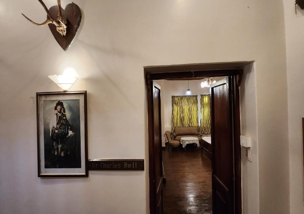 דרג'ילינג Ivanhoe Hotel מראה חיצוני תמונה