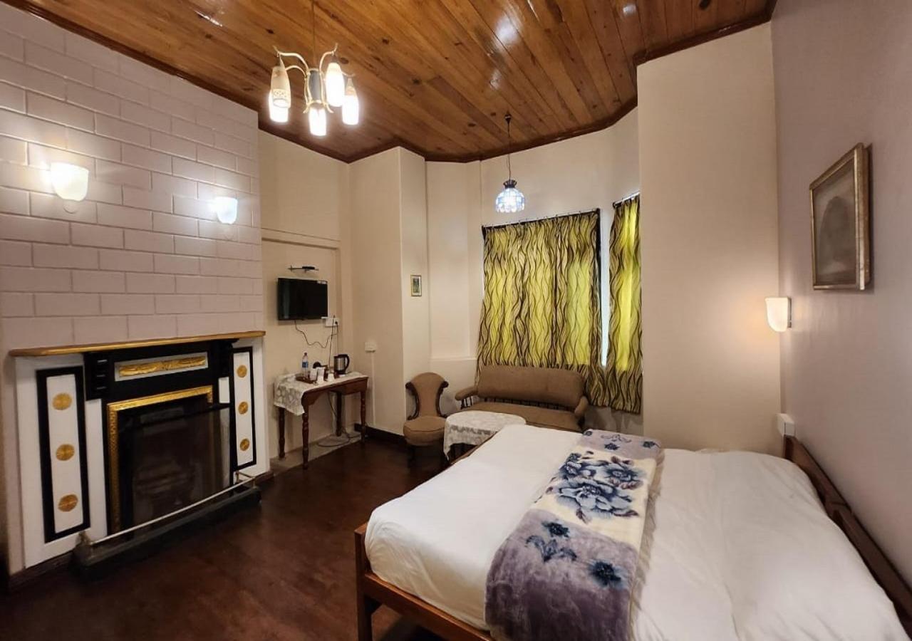 דרג'ילינג Ivanhoe Hotel מראה חיצוני תמונה