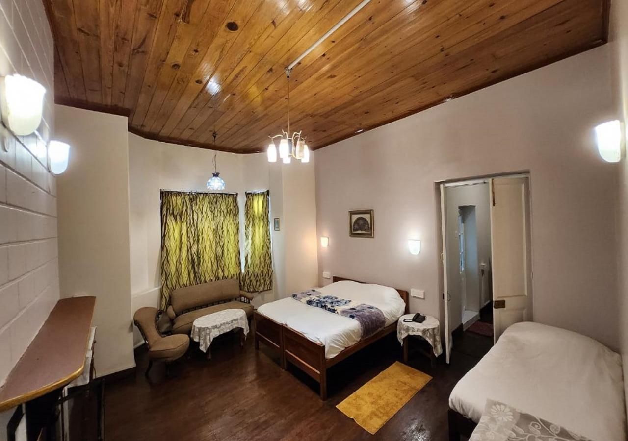 דרג'ילינג Ivanhoe Hotel מראה חיצוני תמונה