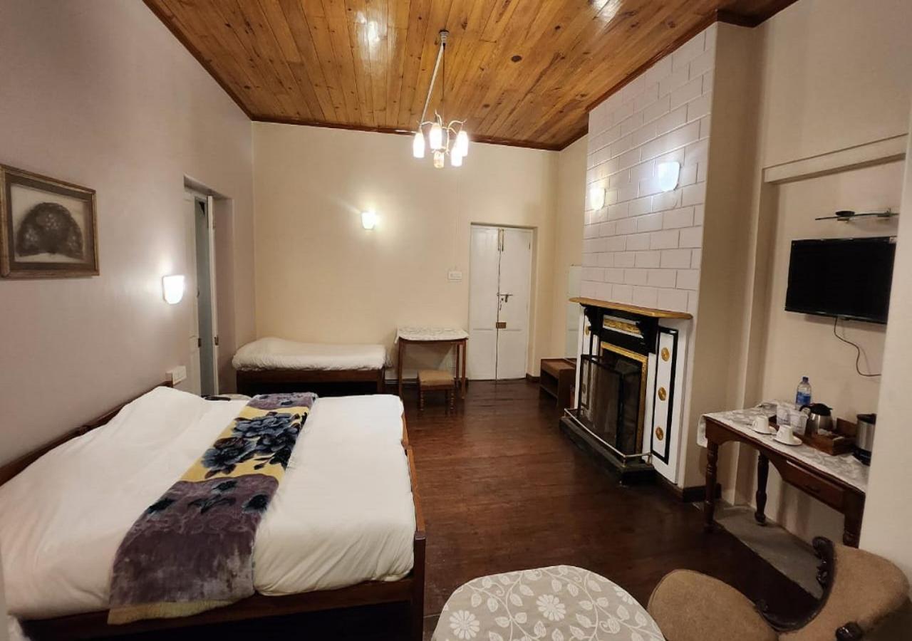 דרג'ילינג Ivanhoe Hotel מראה חיצוני תמונה