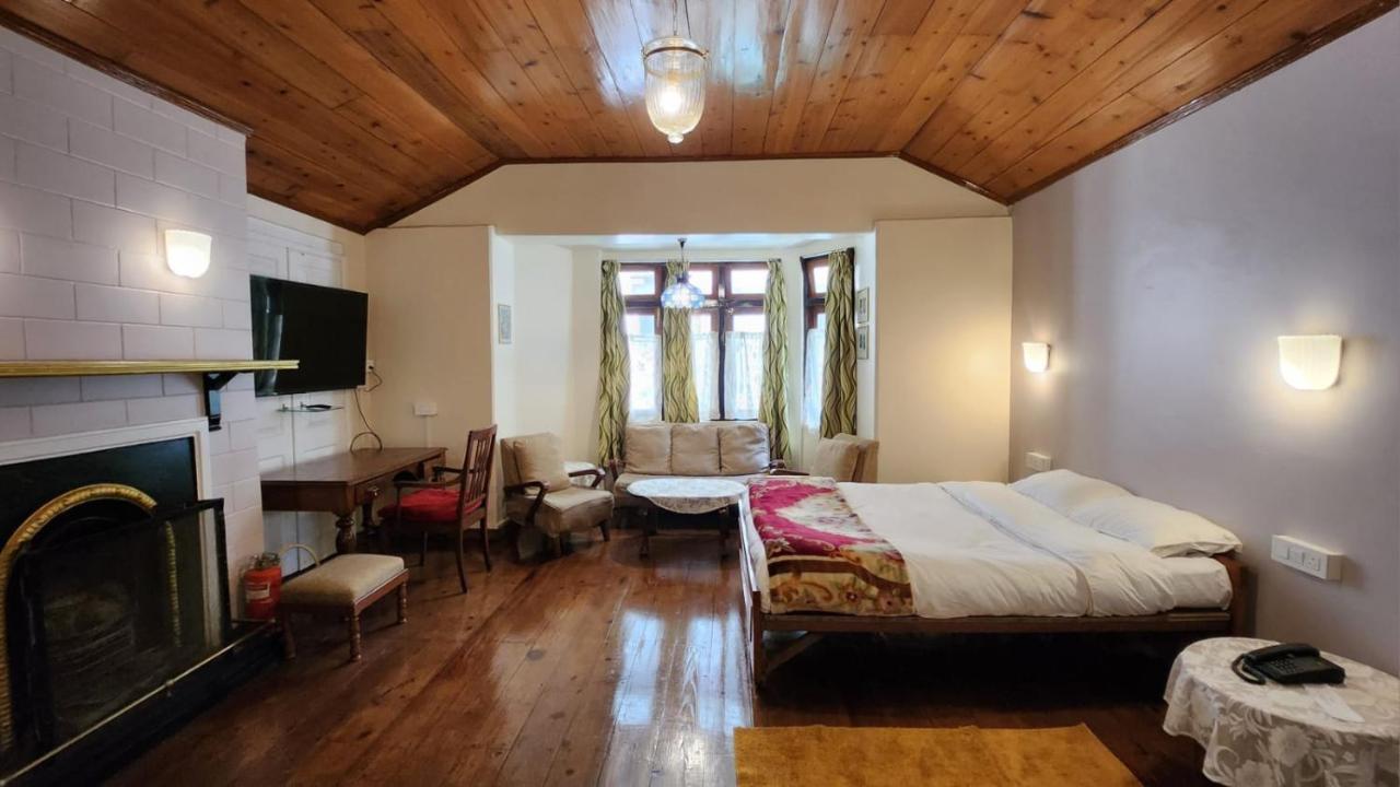 דרג'ילינג Ivanhoe Hotel מראה חיצוני תמונה