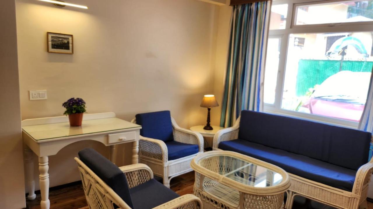 דרג'ילינג Ivanhoe Hotel מראה חיצוני תמונה