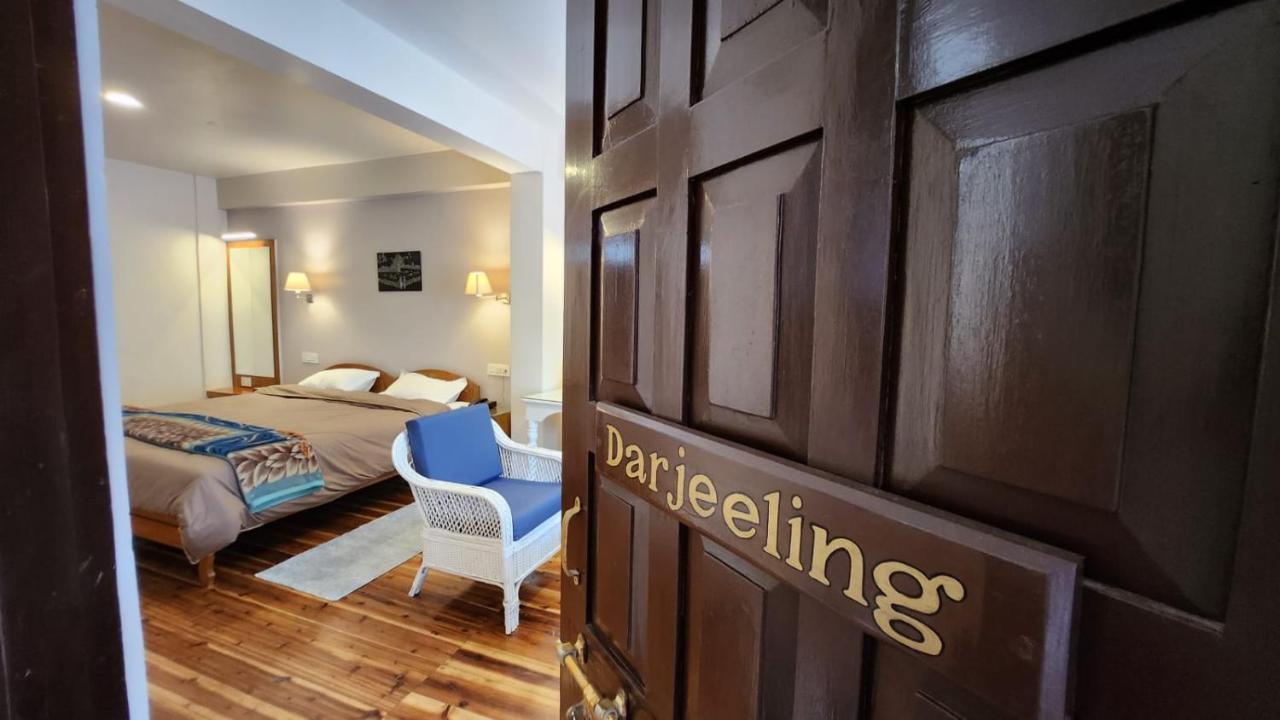 דרג'ילינג Ivanhoe Hotel מראה חיצוני תמונה