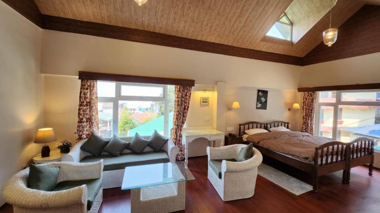 דרג'ילינג Ivanhoe Hotel מראה חיצוני תמונה
