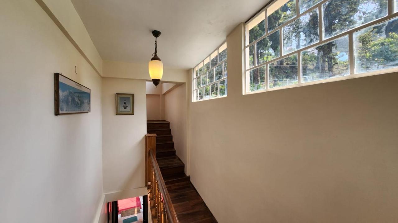 דרג'ילינג Ivanhoe Hotel מראה חיצוני תמונה